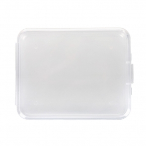 Zestaw w pudełku, pojemnik na płyn do dezynfekcji, maseczka wielokrotnego użytku z miejscem na filtr i jonami srebra